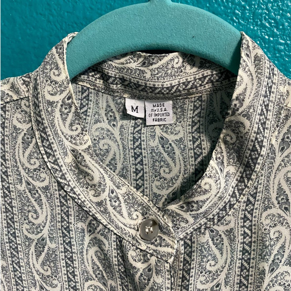 Vintage Guess Made in USA Grey Striped Women's Button Up Blouse Medium - Picture 2 of 8